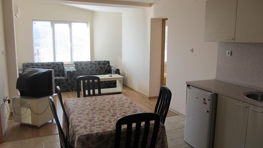 Apartments Bizone 카바르나 객실 사진
